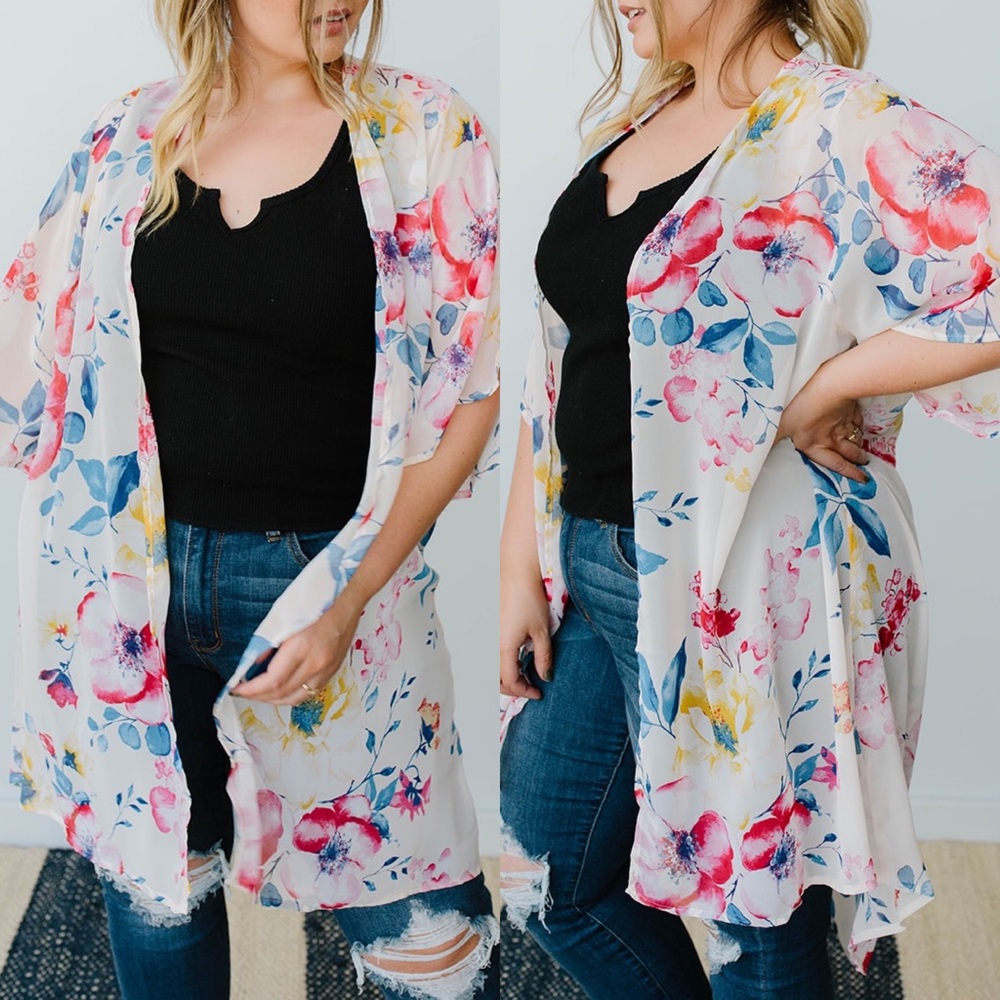 Lightweight Floral Kimono in Ivory - Picture 3 of 10